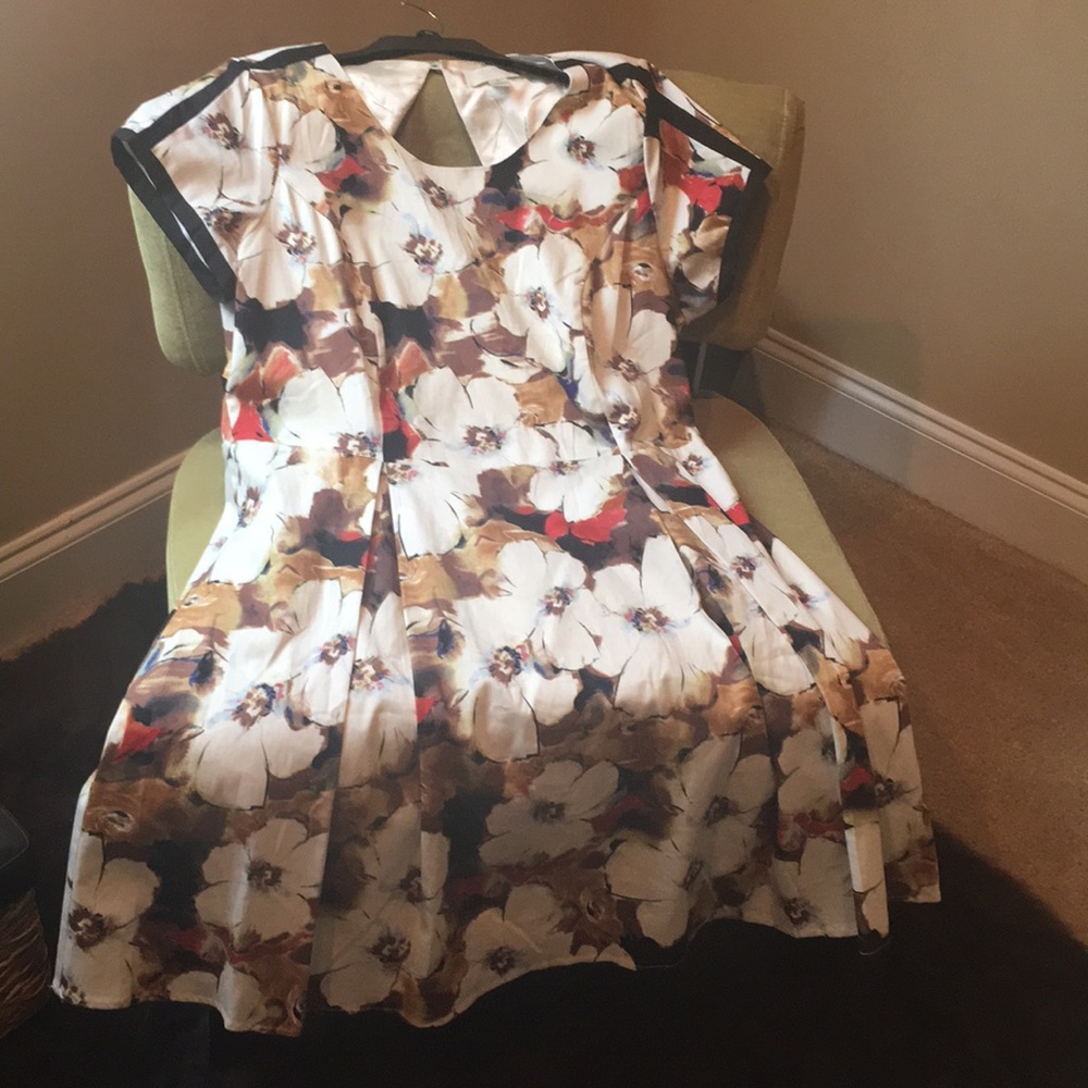 Pleated floral midi formal dress